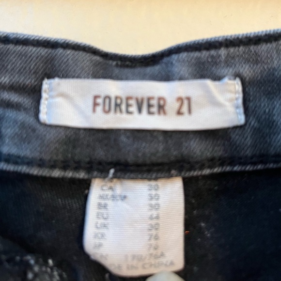 🔘🔘🔘 BLACK HIGH WAISTED DESTROYED SKINNY JEANS ⬛️⬛️⬛️ - Picture 2 of 5